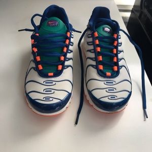 Boys Nike Air Max Plus TN Sz 4.5